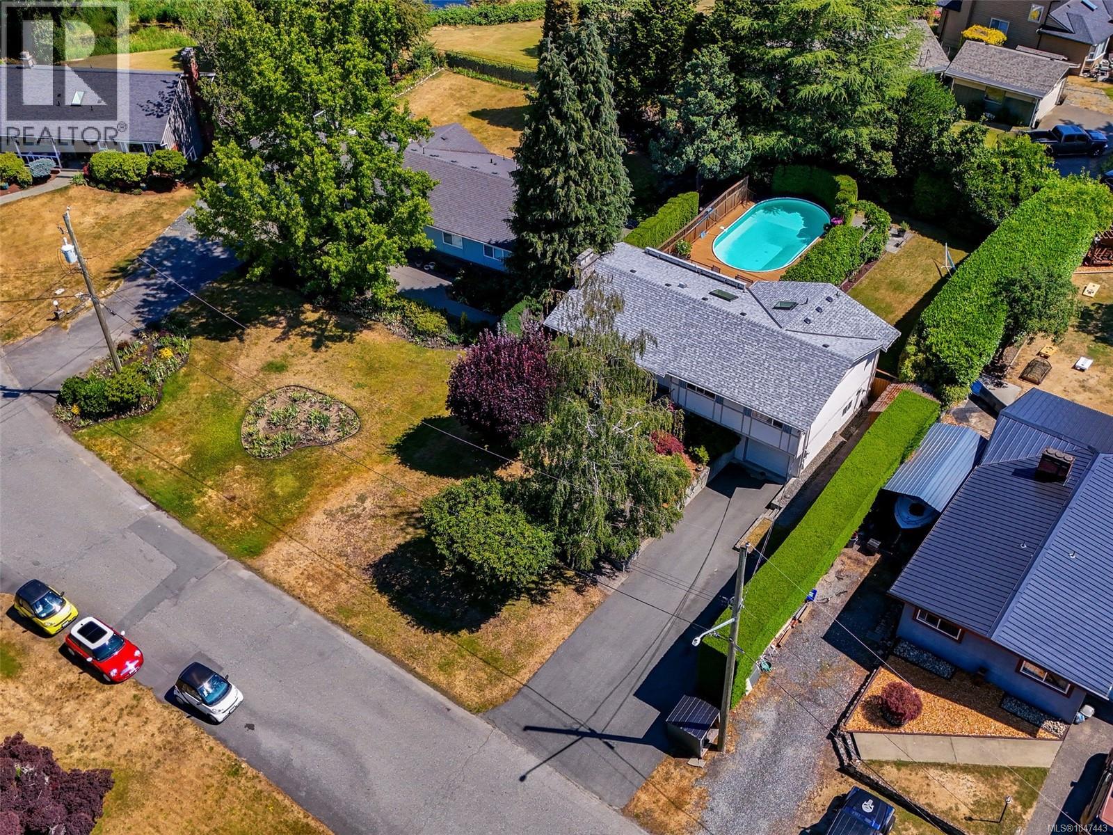 104 Leila Pl, Colwood