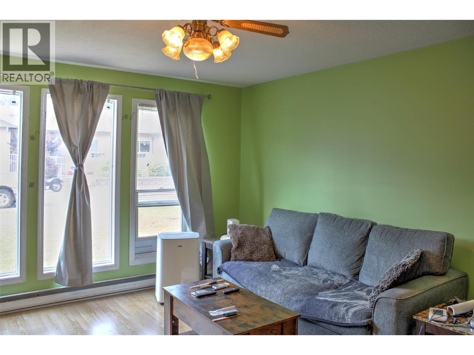 2860 Willowdale Drive - 8