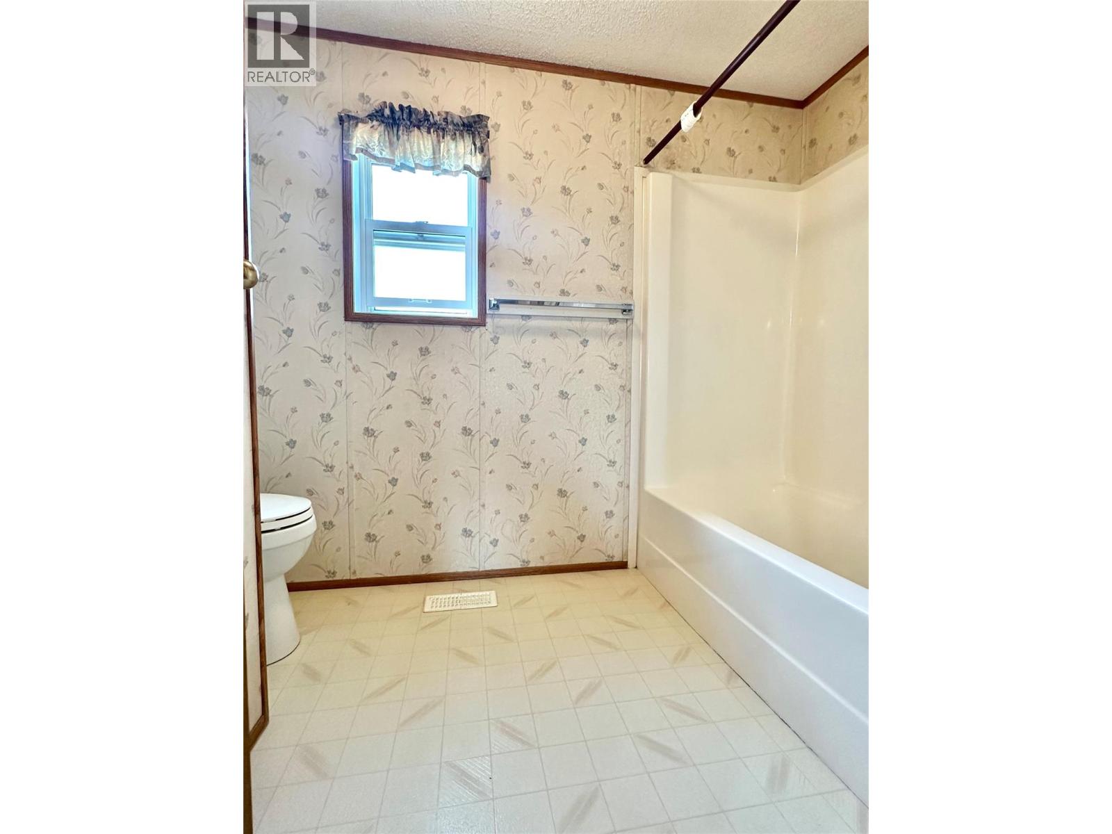 908 BLAKEBOROUGH Avenue - 35