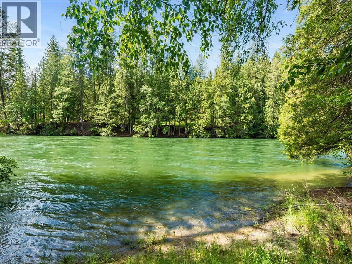 2621 3A Highway, Castlegar