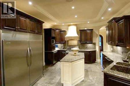 3517 Lakeshore Road, Kelowna