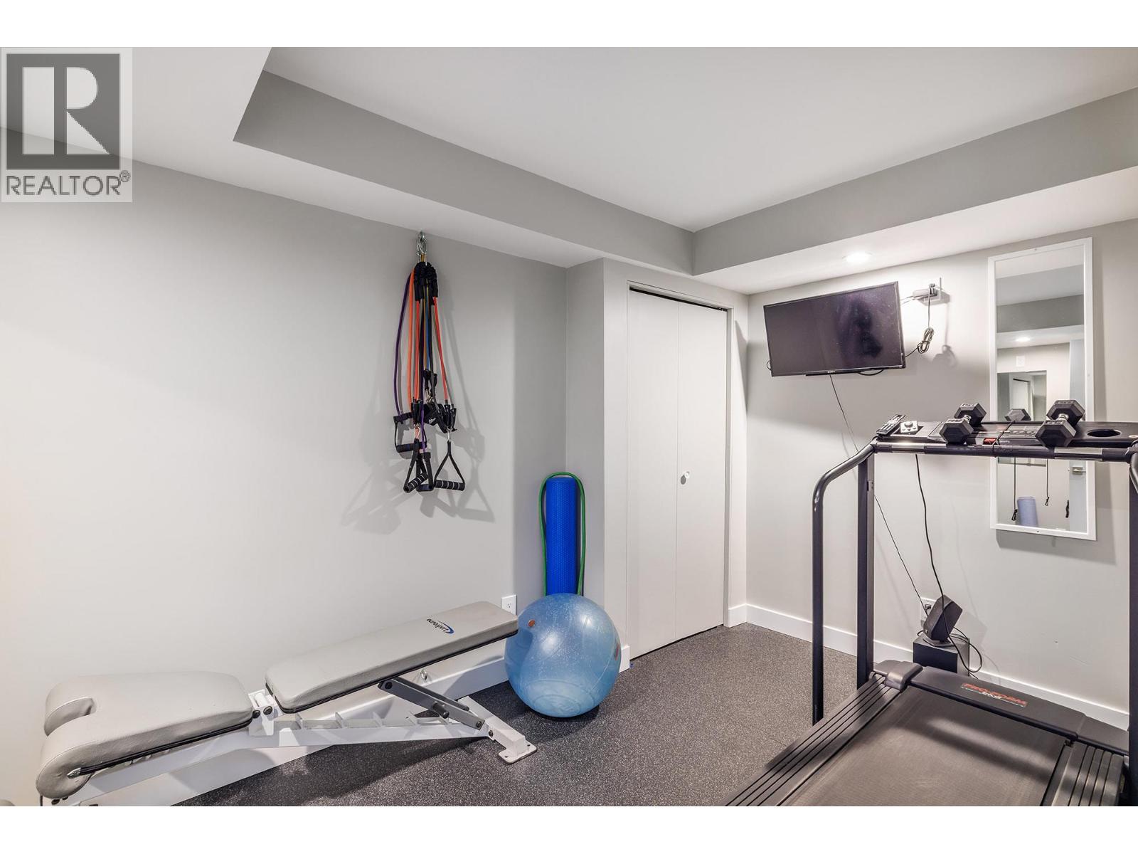 6415 Renfrew Road - 20