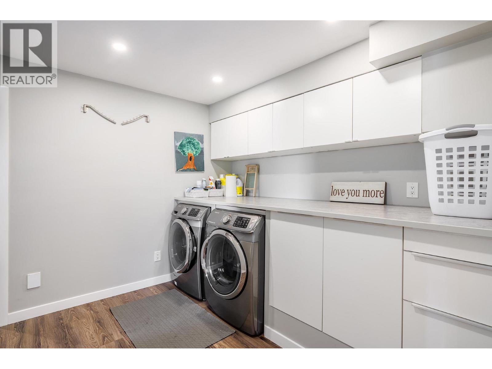6415 Renfrew Road - 23