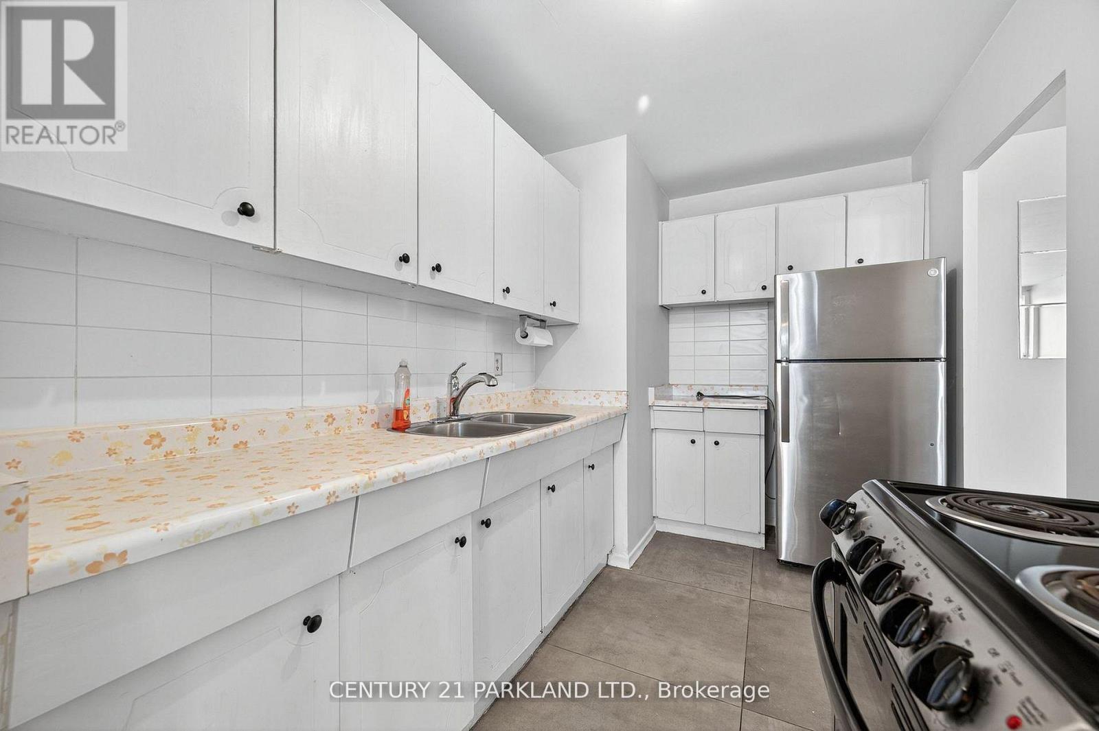 #202 2961 DUFFERIN STREET - 13