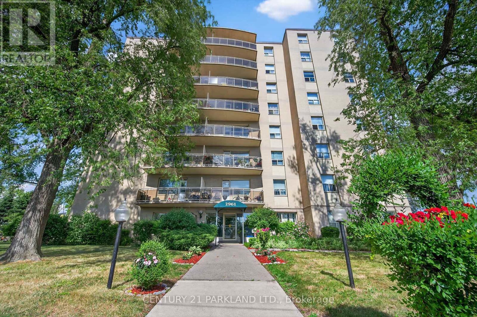 #202 2961 DUFFERIN STREET - 2