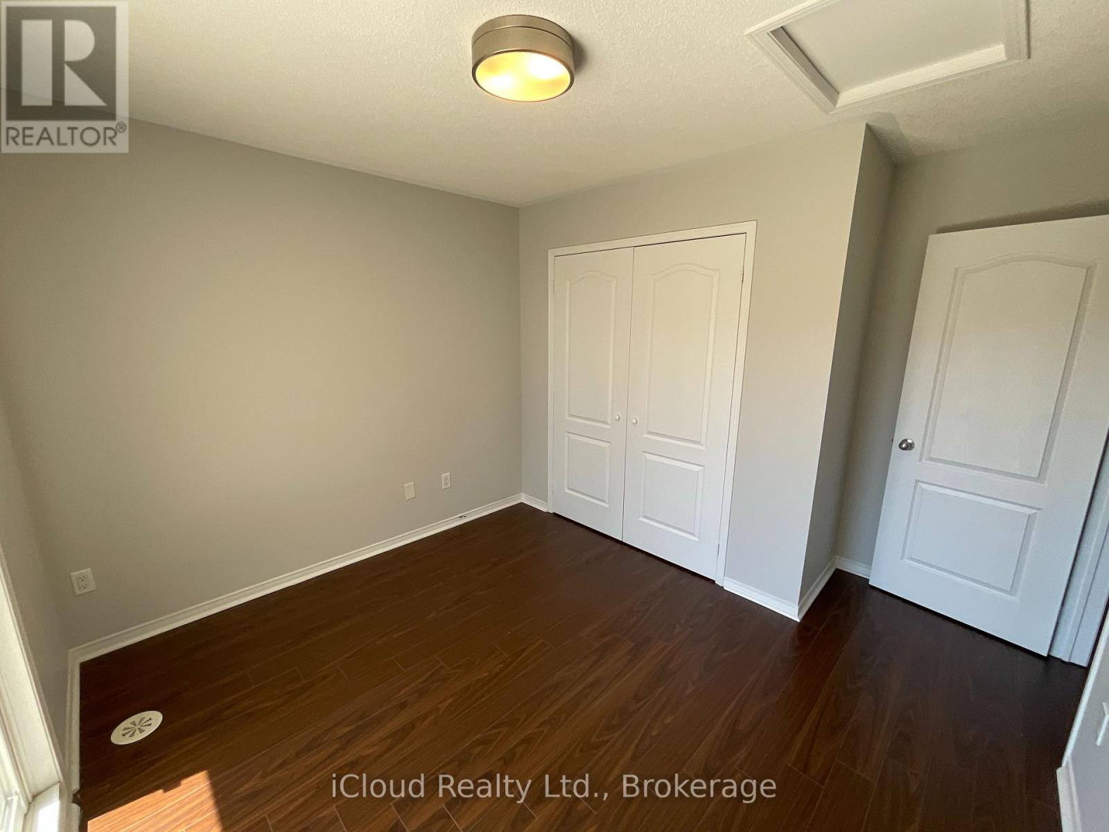 #8 3070 THOMAS STREET - 28
