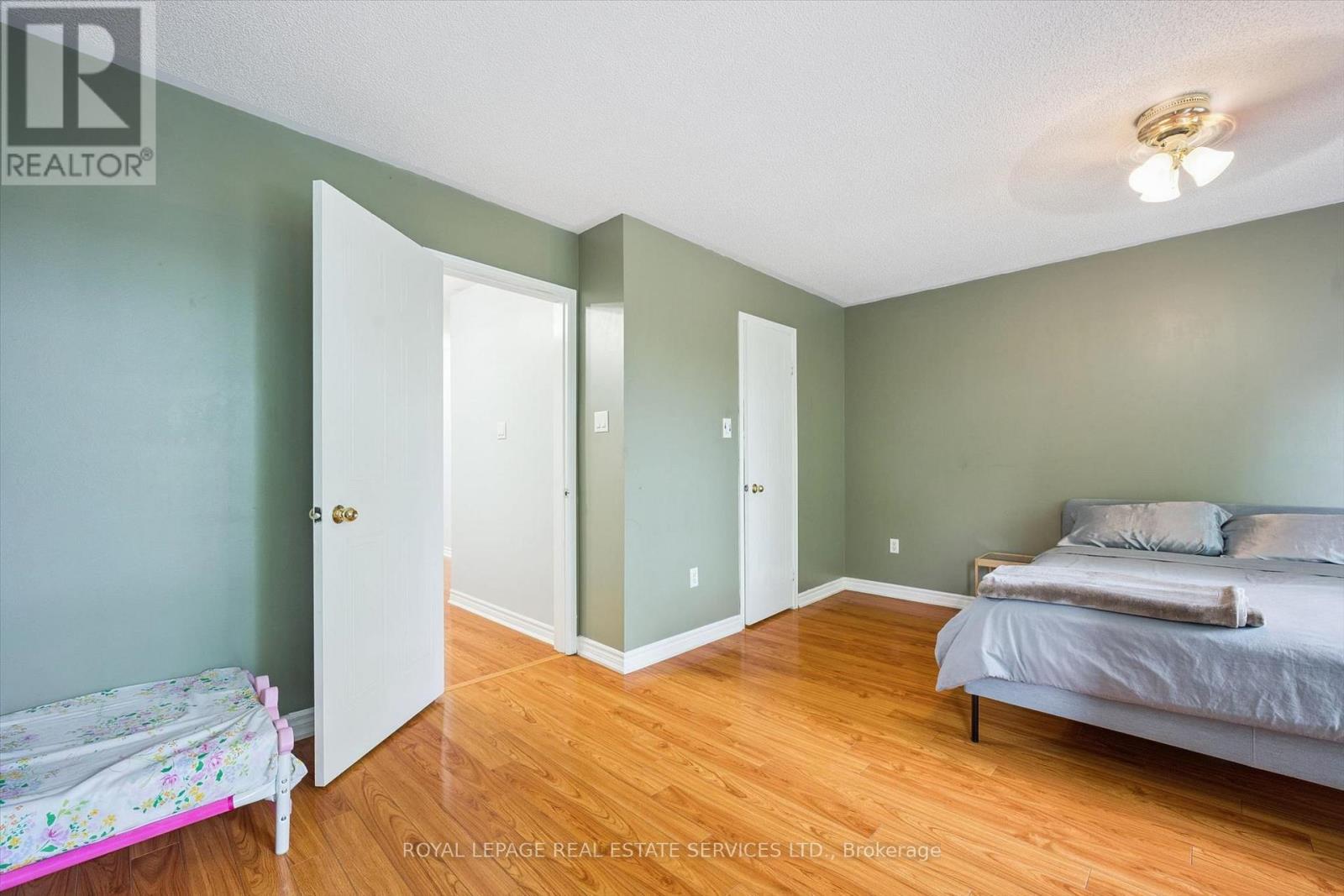 #66 1240 WESTVIEW TERRACE - Image 24