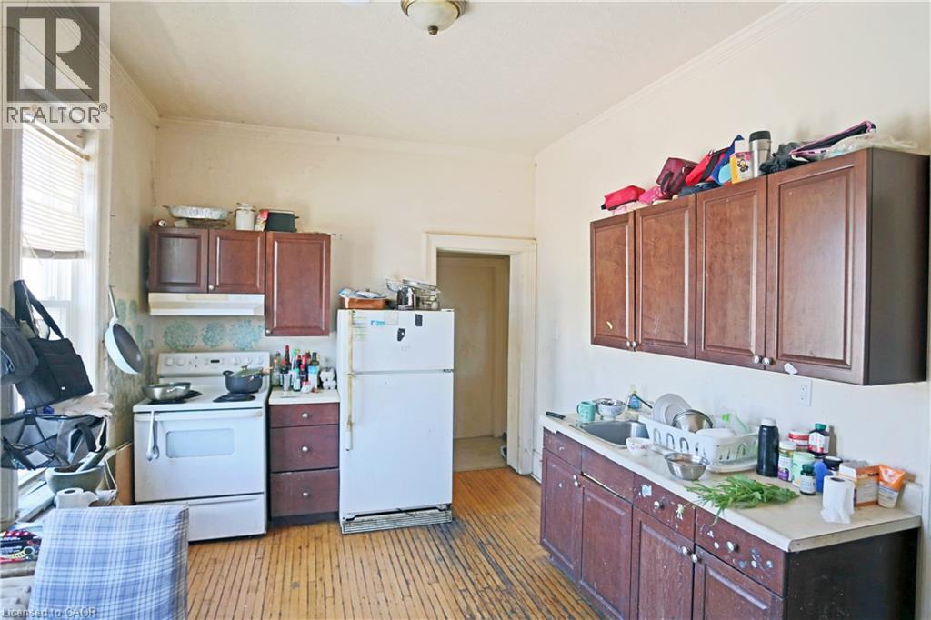 116 WEBER Street E - Image 14