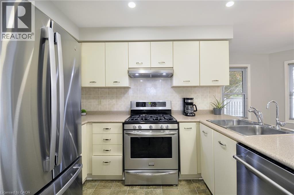 46 DOUGLAS Drive - 14