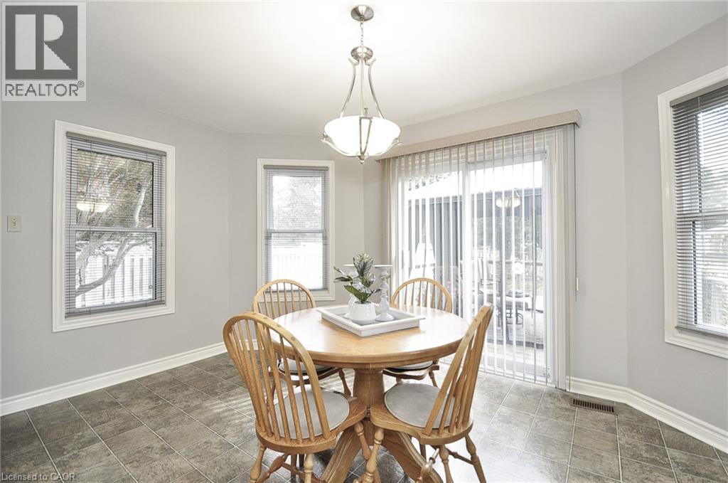 46 DOUGLAS Drive - 17