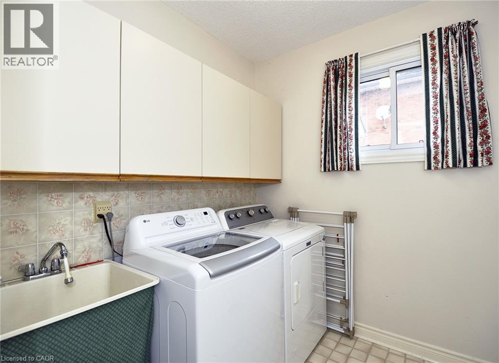 46 DOUGLAS Drive - Image 21