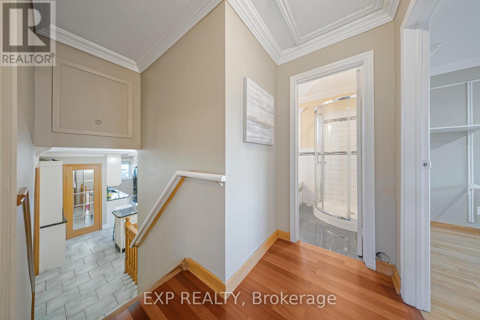 124 DUNSMERE DRIVE - 19