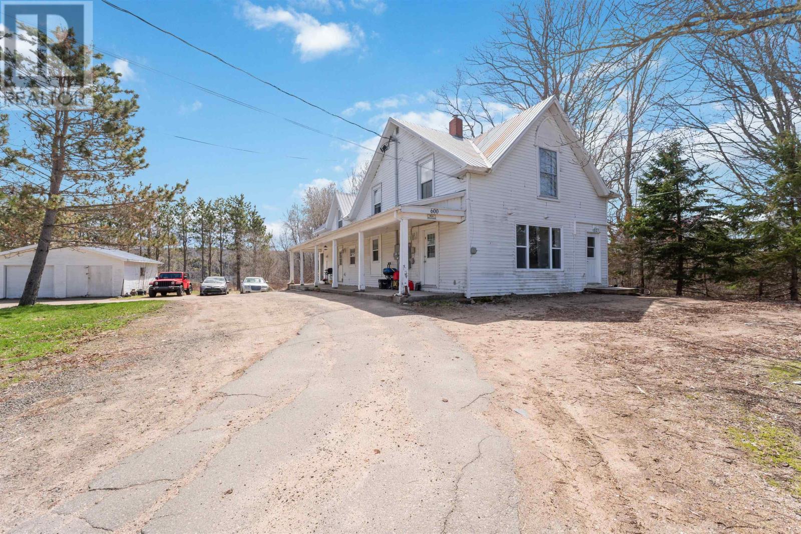 600 Main Street - 2
