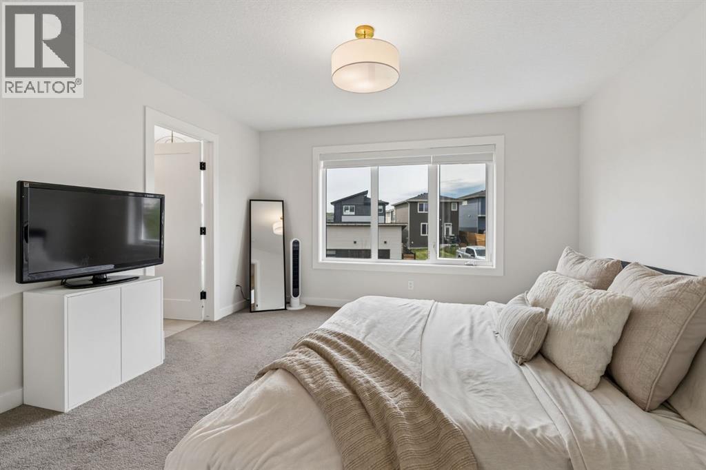 205 Precedence View - Image 14