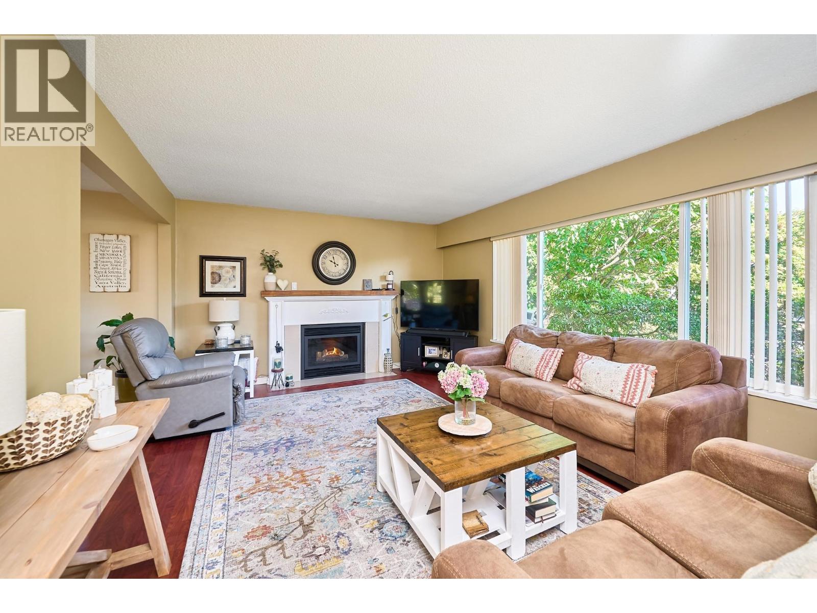 19852 116A AVENUE, Pitt Meadows