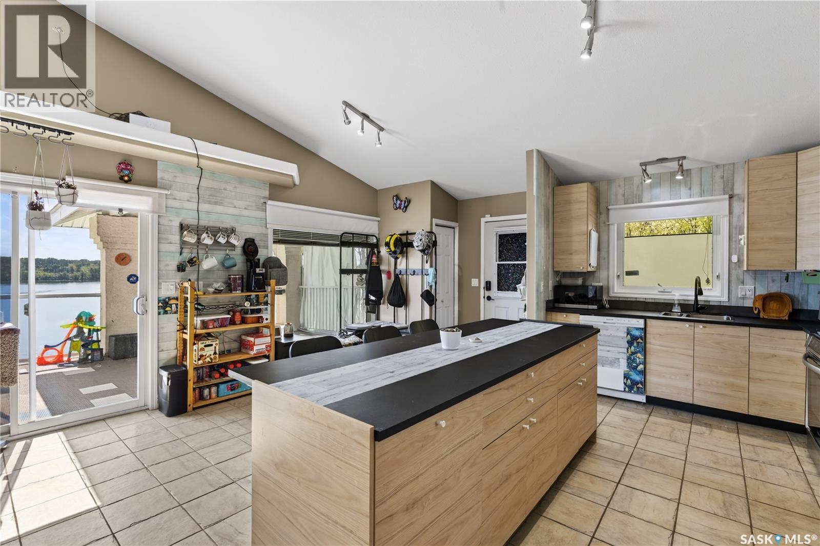 5702 Nelson Beach DRIVE - 19