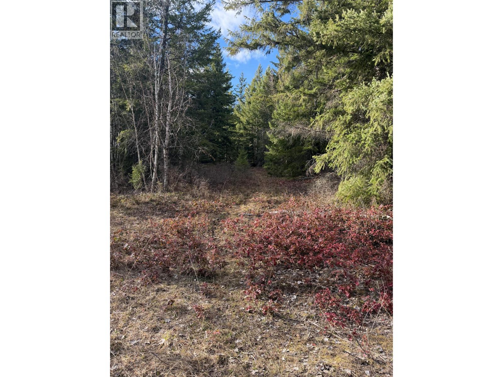 568 Agate Bay Road, Barriere