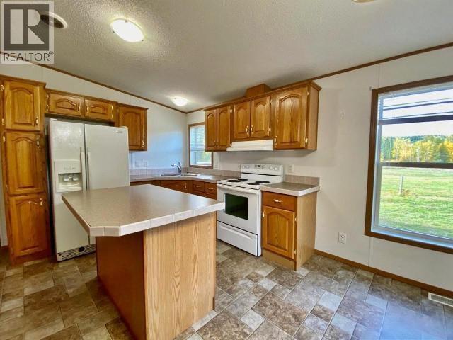2916 BARRIERE LAKES Road - 23