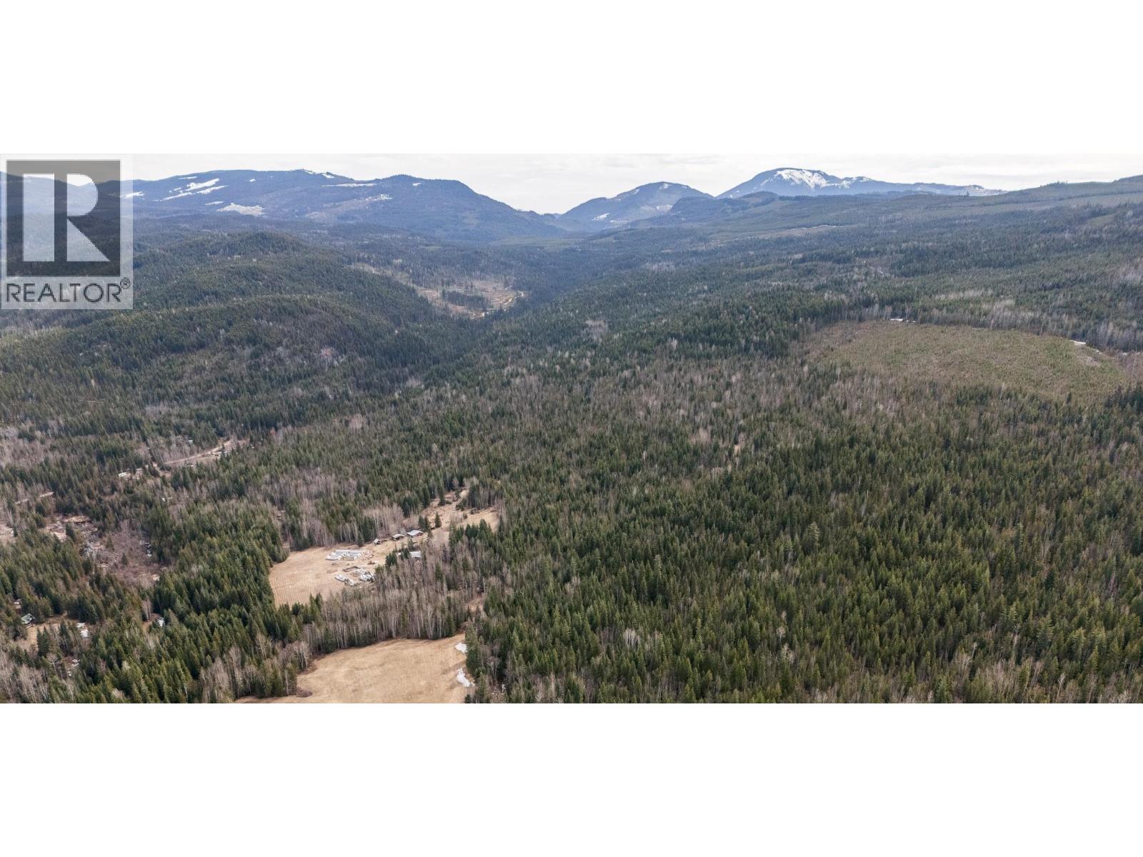 3584 Barriere South Road, Barriere