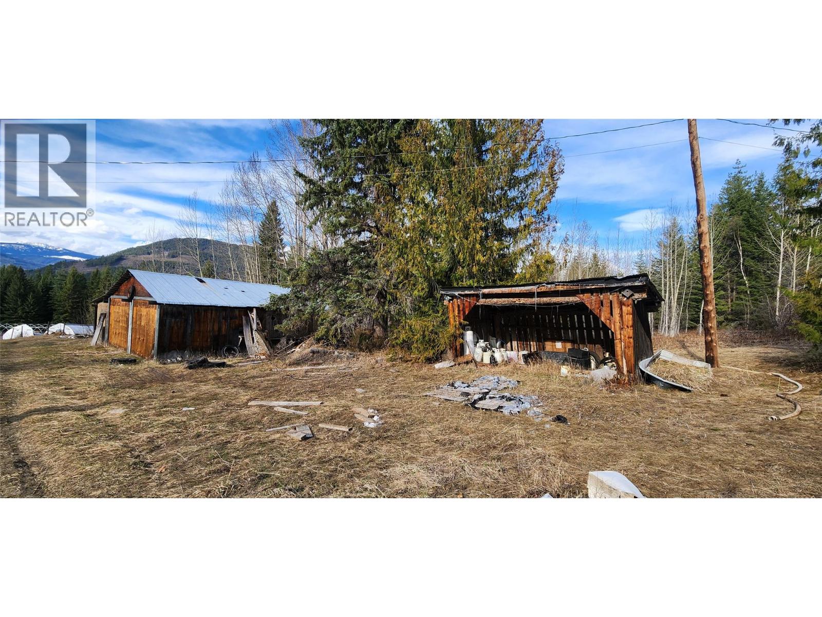 3584 Barriere South Road, Barriere
