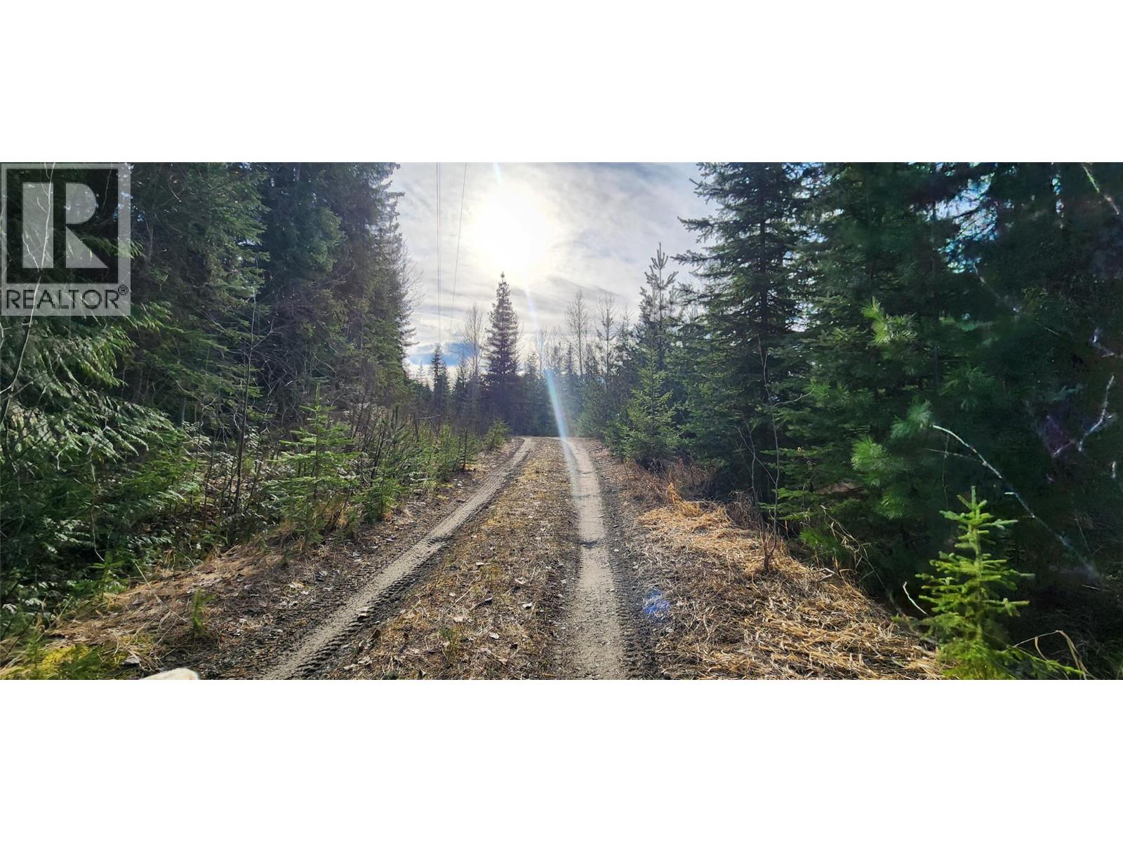 3584 Barriere South Road, Barriere