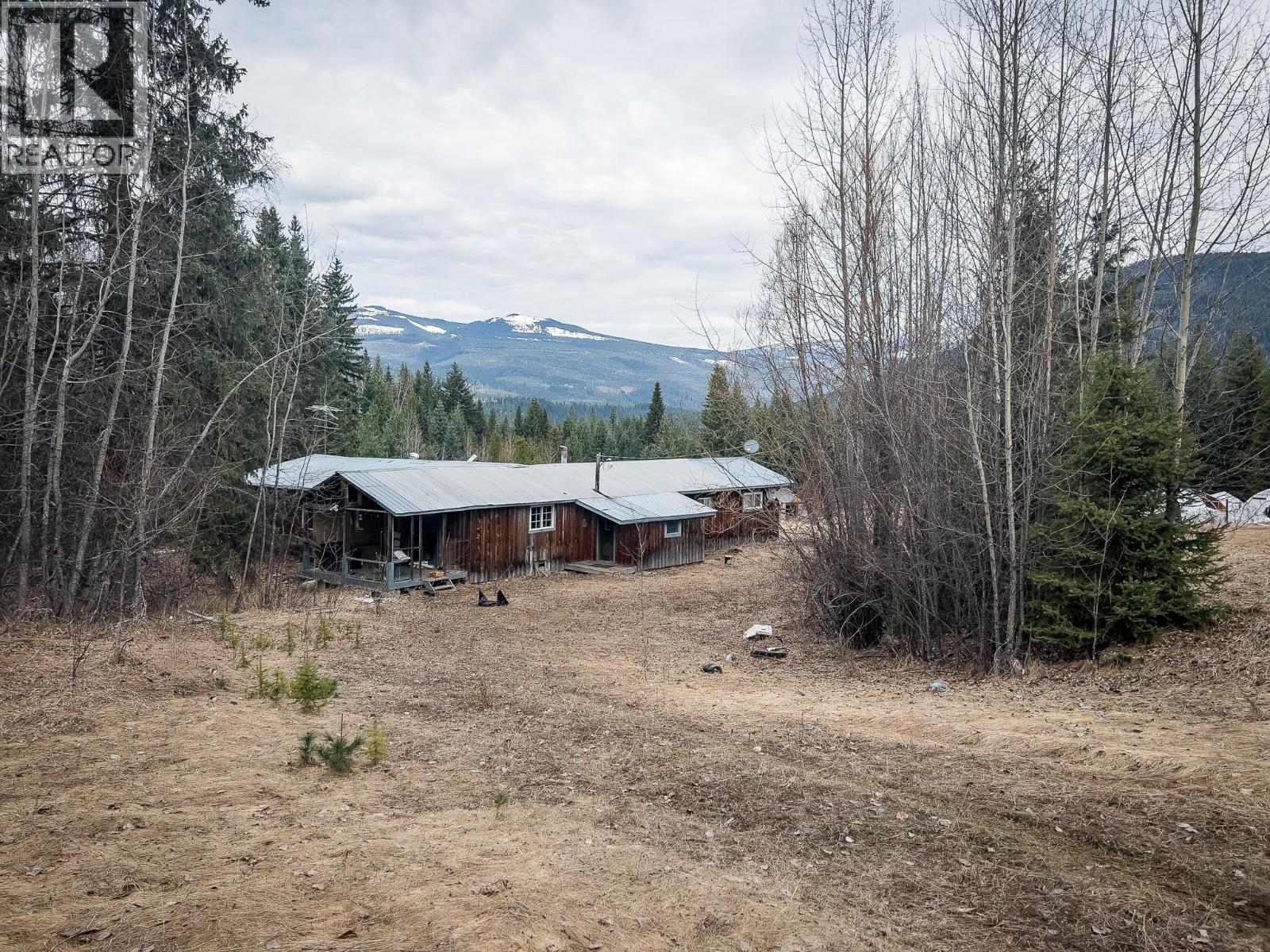 3584 Barriere South Road, Barriere