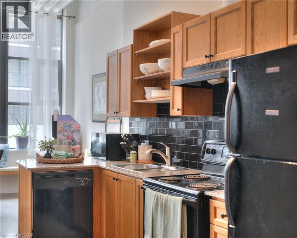 #108 410 KING Street West, Kitchener, Ontario, N2G1C3, Kitchener, Ontario — photo 4 of 5