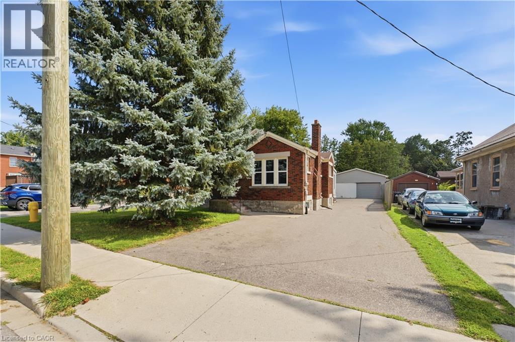 111 ELLIOTT Street — photo 2