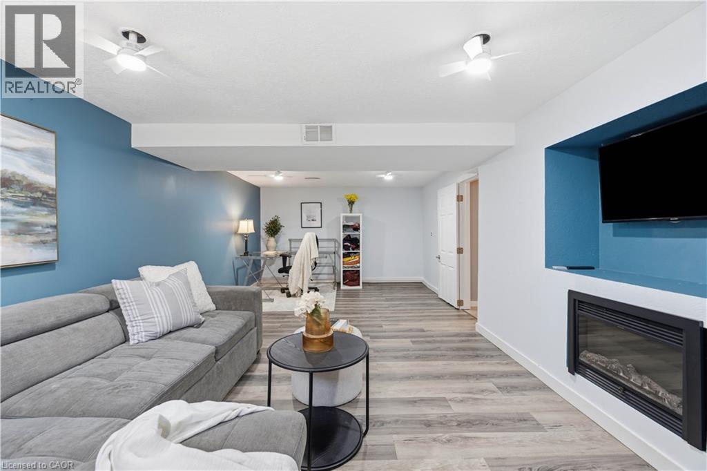 111 ELLIOTT Street - 22
