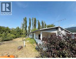 9872 Institute Street, Little Fort, BC V0E1C0 Photo 26