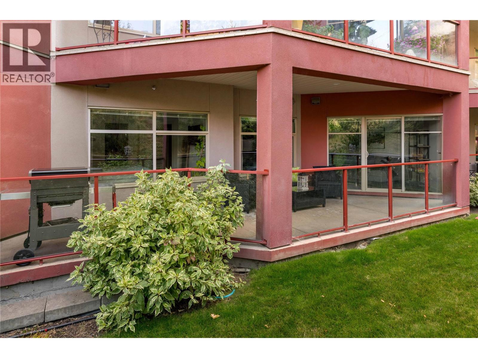 208 3229 Skyview Lane, West Kelowna