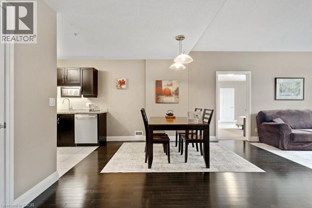 #105 165 DUKE Street E - 2