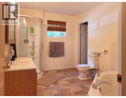 342 Schmidt Road, Clearwater, BC V0E1N2 Photo 16