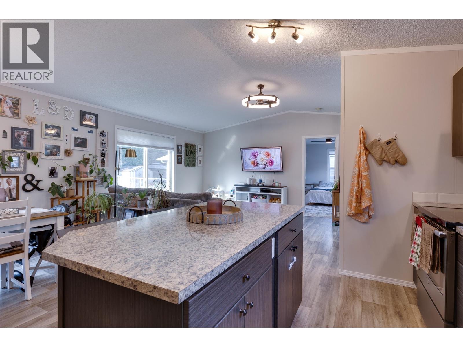 Photo 14 of 38 — 8369 CANTLE DRIVE · Prince George, BC