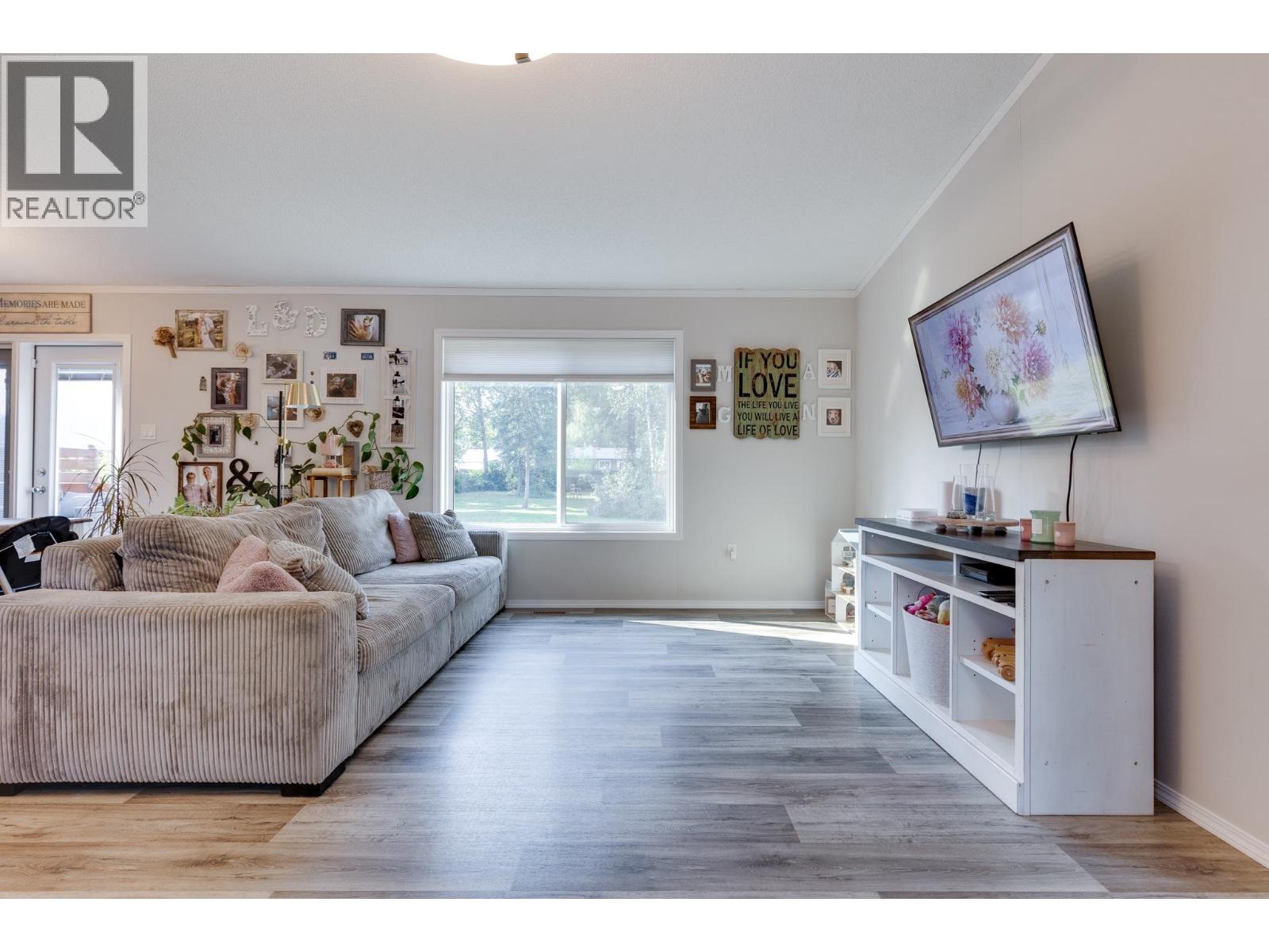 Dining room of 8369 CANTLE DRIVE · Prince George, BC
