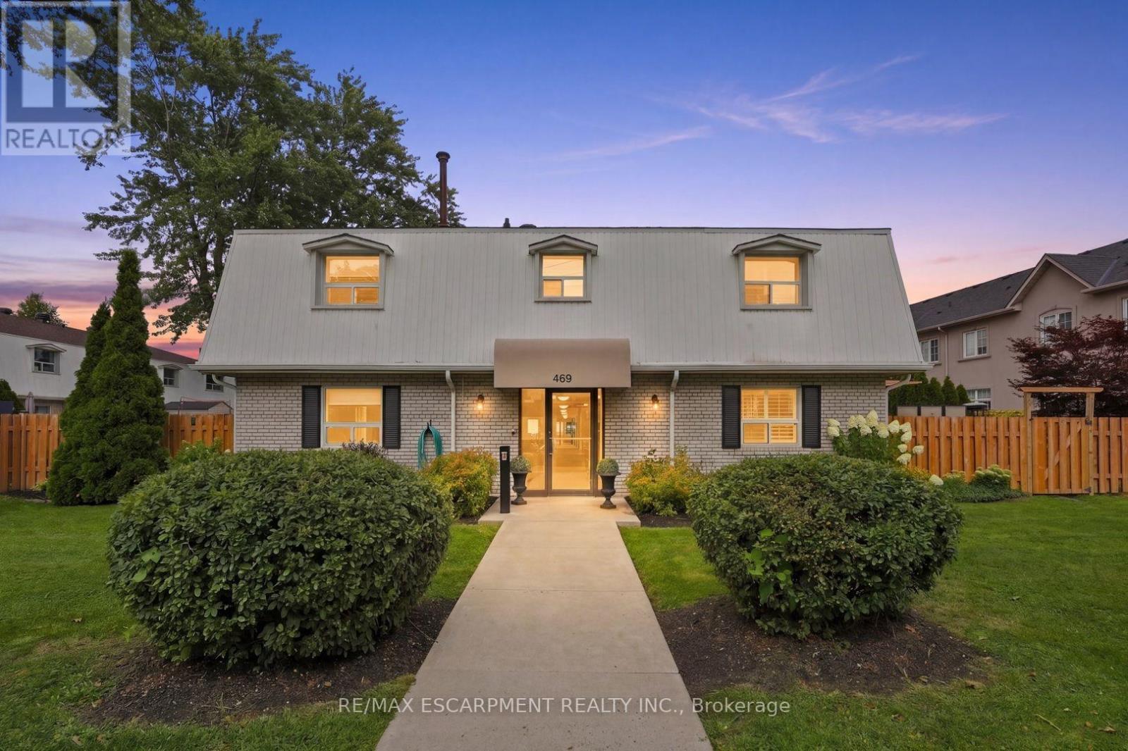 #6 469 CLARIDGE ROAD - 3