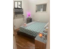 Rear Main Floor Loft - 3126 Dundas Street W, Toronto, ON M6P2A1 Photo 6