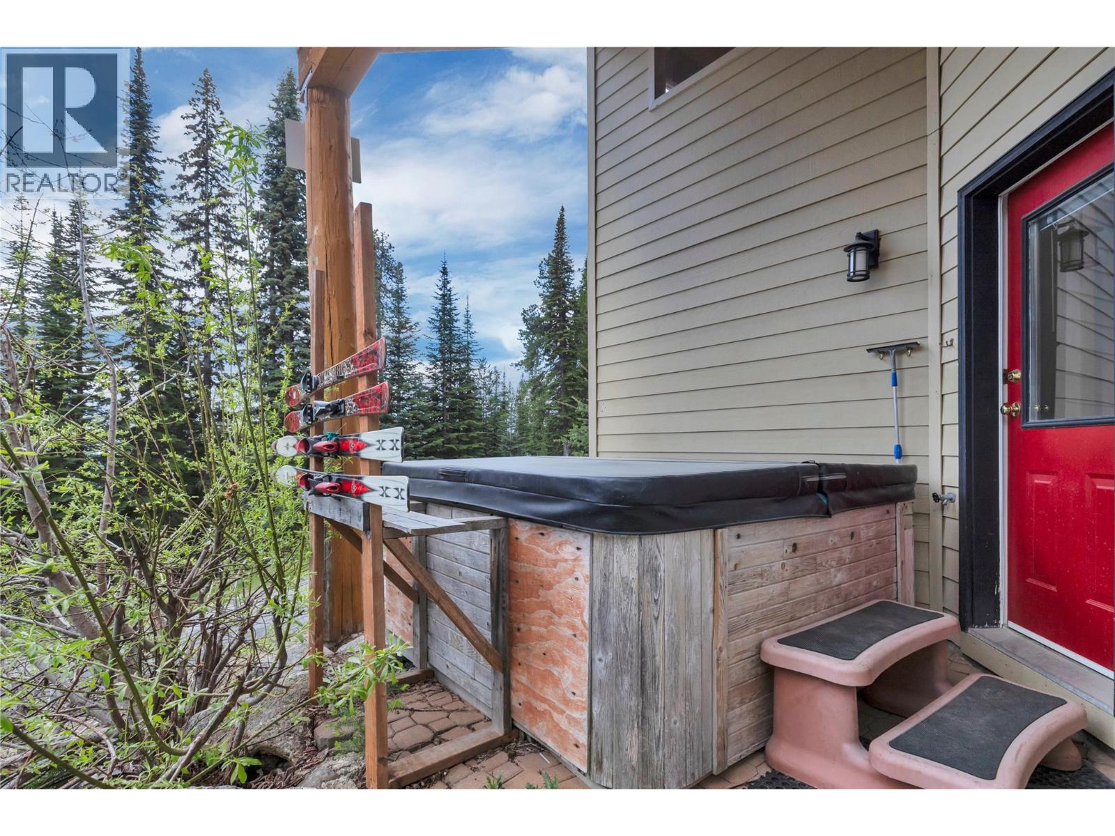 4825 Snow Pines Road Unit# D, Big White