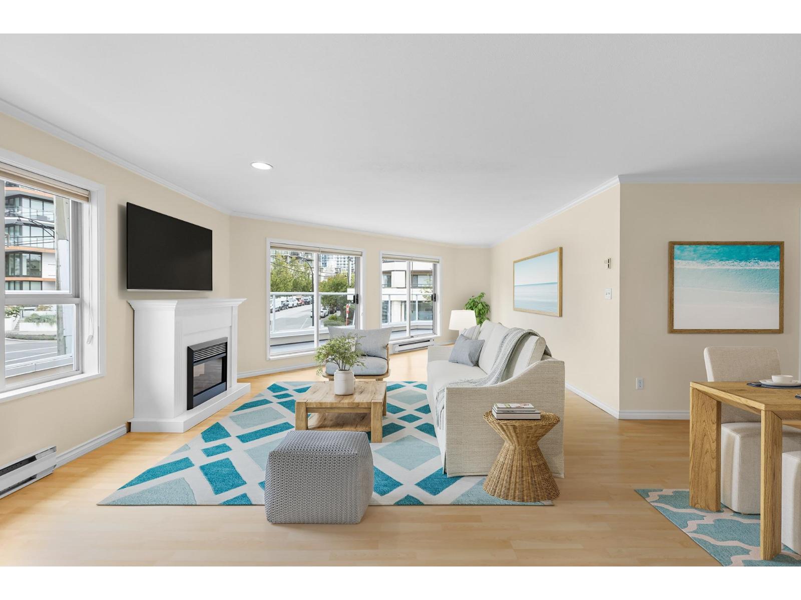 209 1378 GEORGE STREET, White Rock
