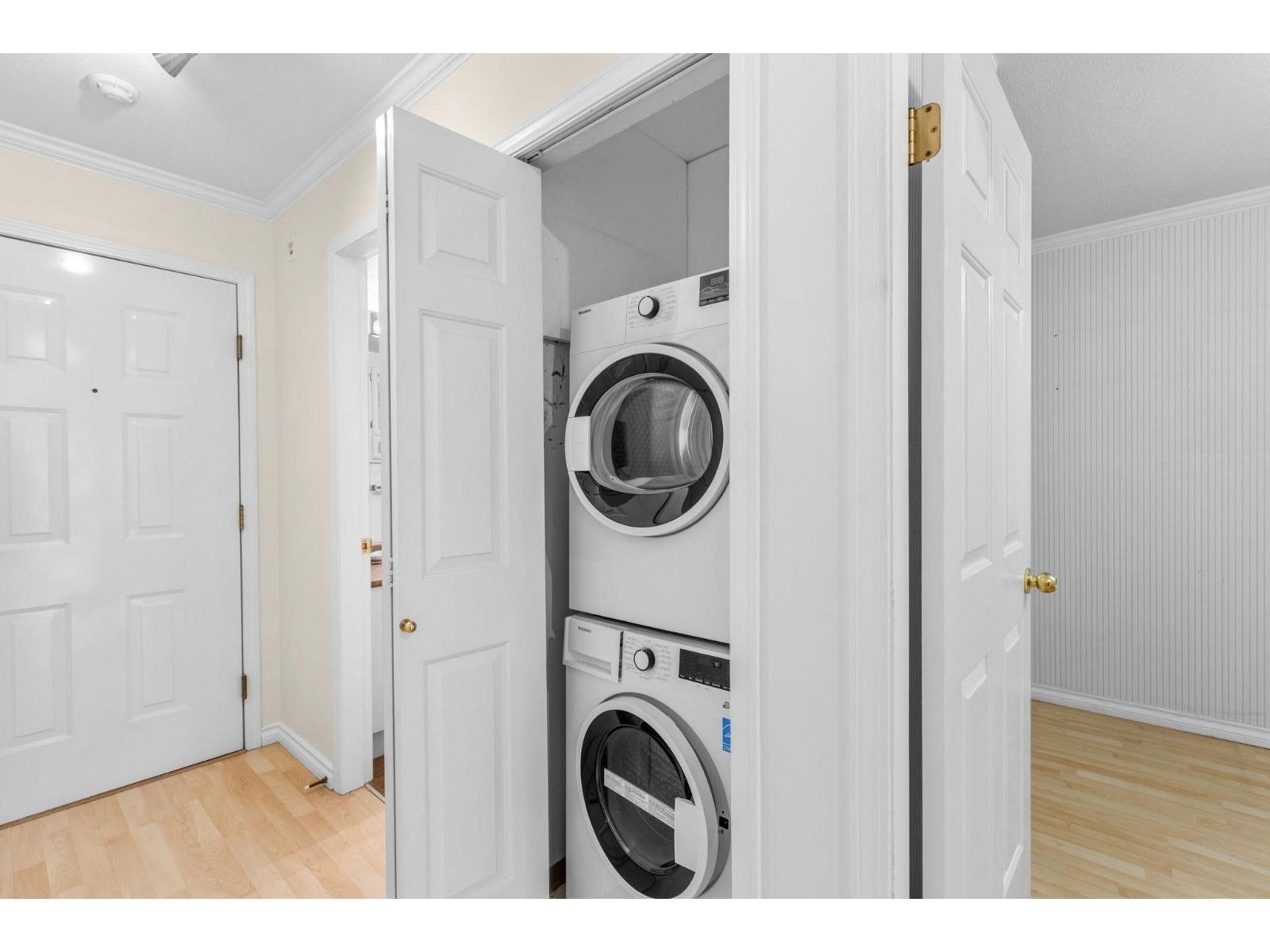 209 1378 GEORGE STREET, White Rock