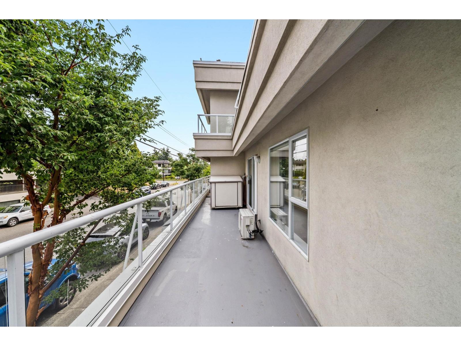209 1378 GEORGE STREET, White Rock