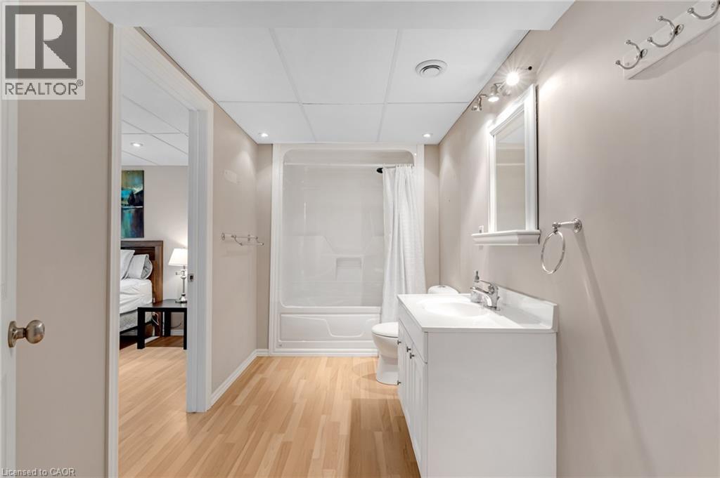 118 CRUMLIN Lane - Image 30