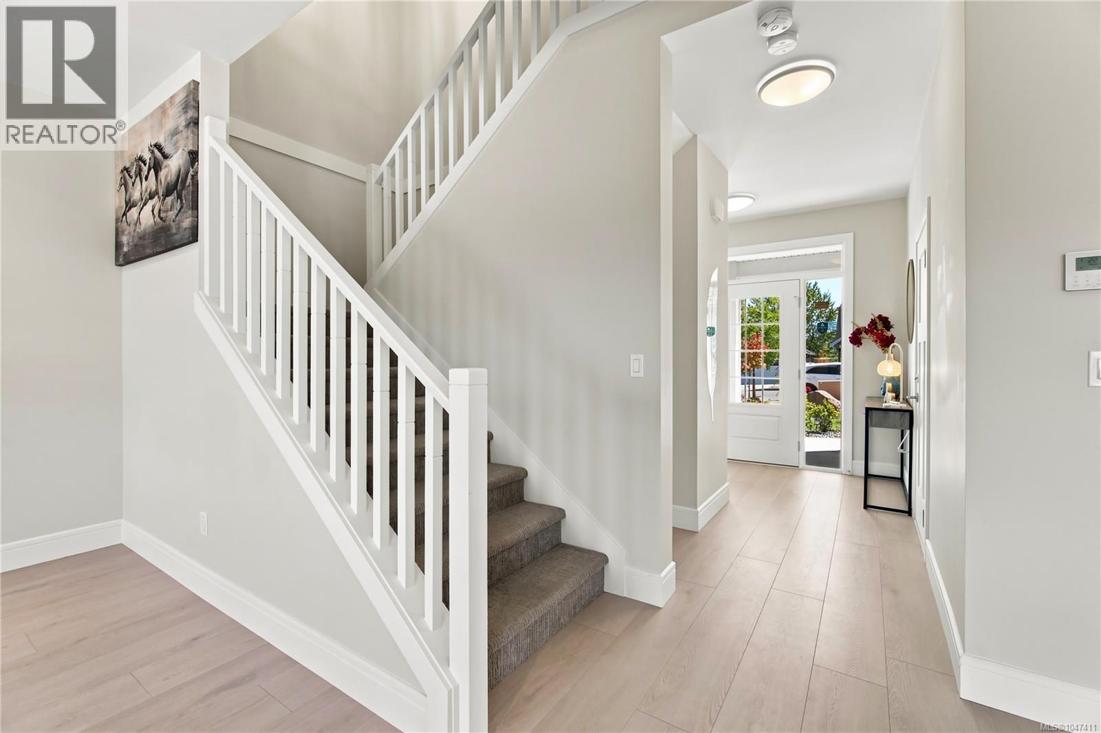 2044 Mountain Vista Dr, Nanaimo