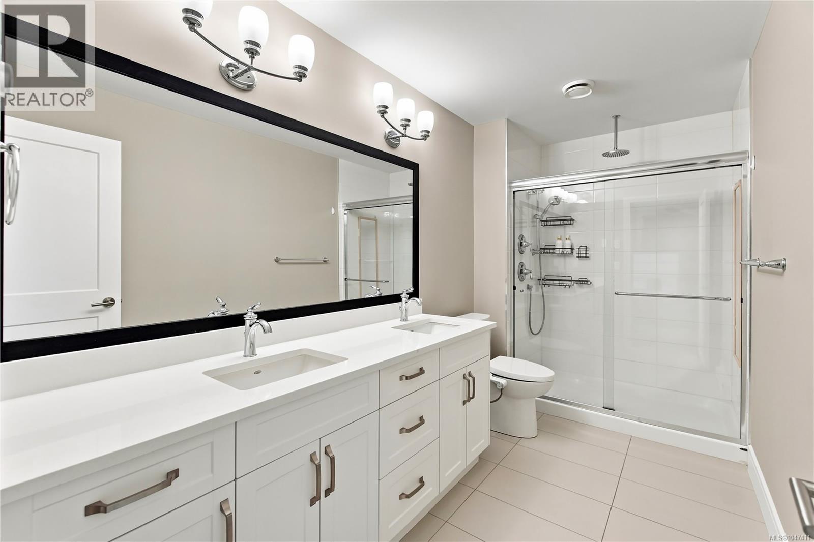 2044 Mountain Vista Dr, Nanaimo