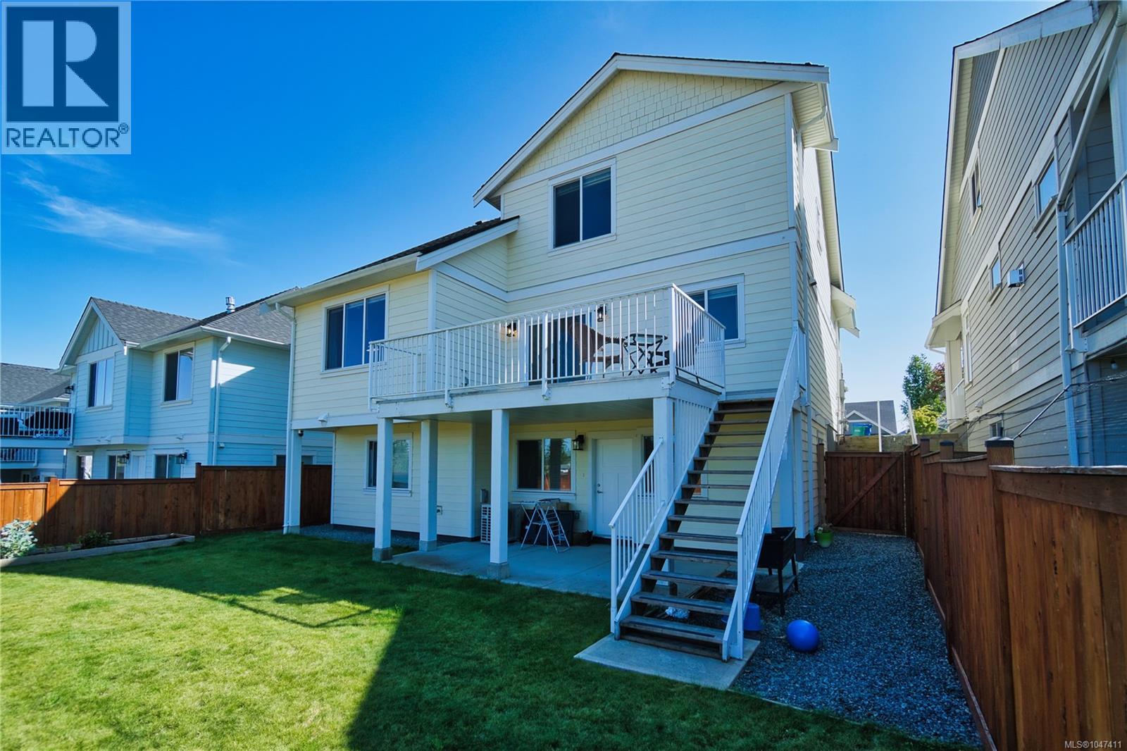 2044 Mountain Vista Dr, Nanaimo