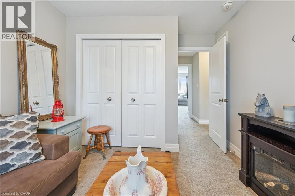 33 ROTH Street - 20