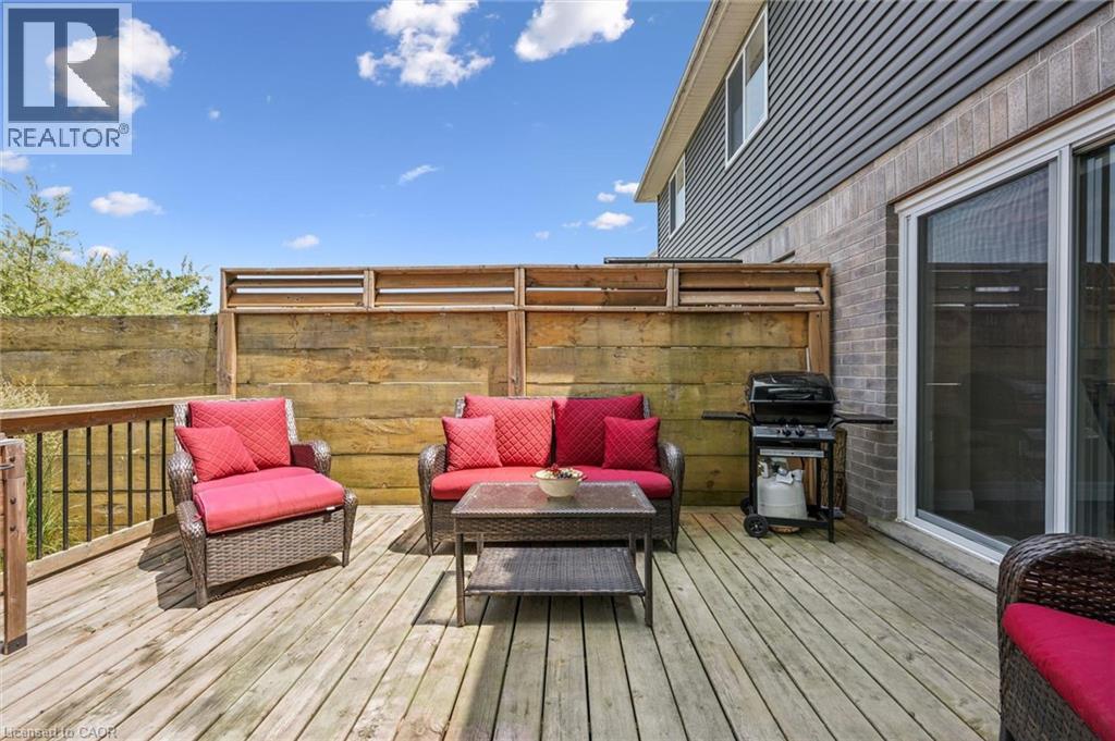 33 ROTH Street - Image 27
