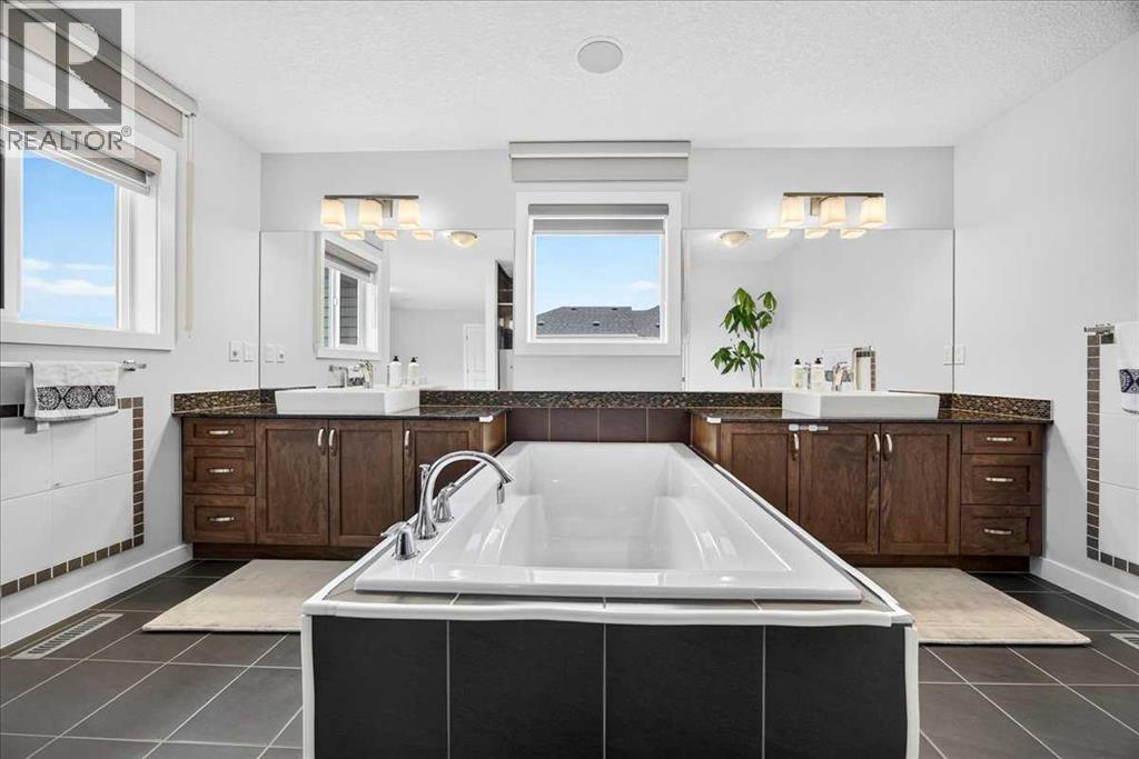 546 Sherwood Boulevard NW - Image 26