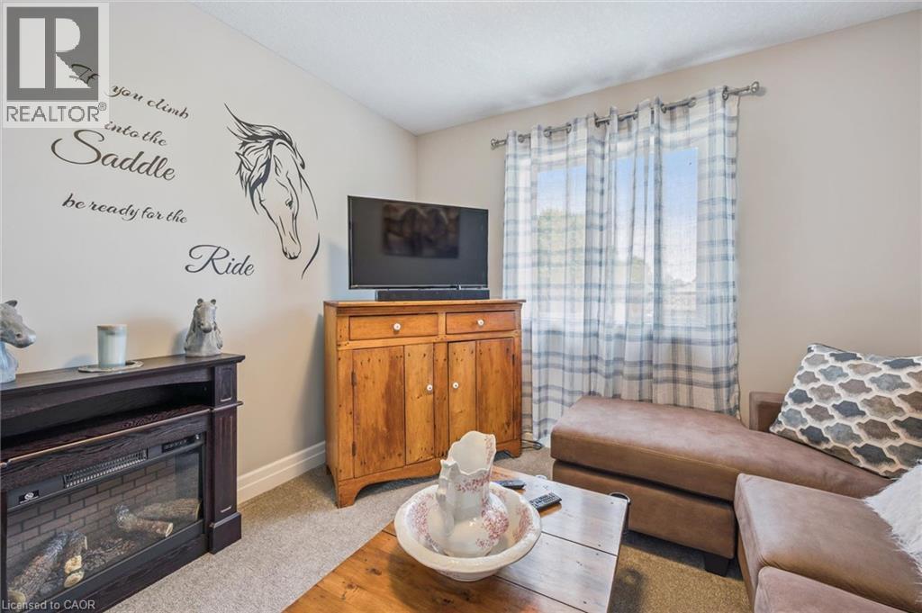 33 ROTH Street - Image 21