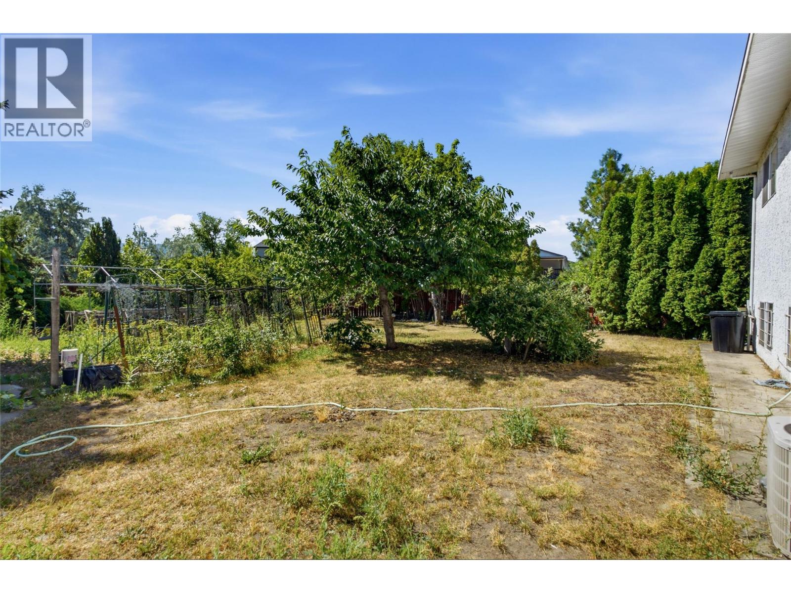  766 Coopland Crescent, Kelowna